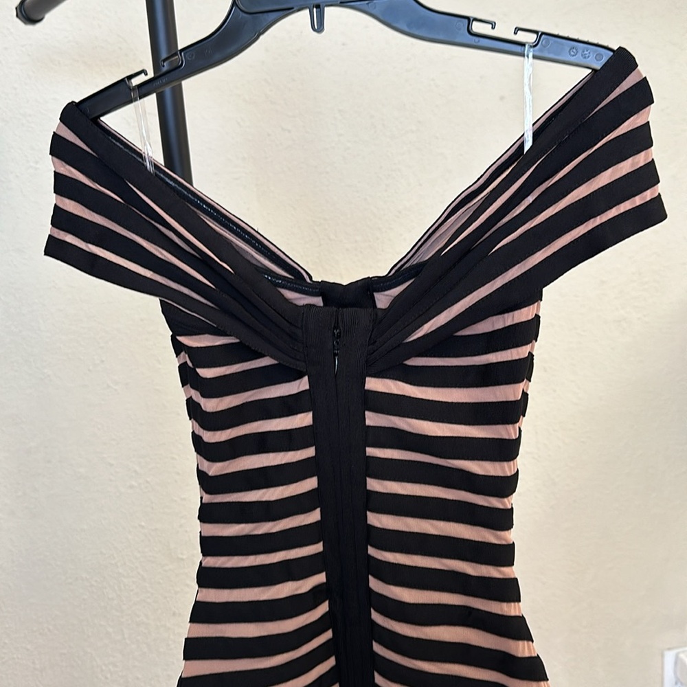 HOUSE OF CB 'Petra' Striped Bandage Midi Dress black NWOT size XS - Picture 10 of 15